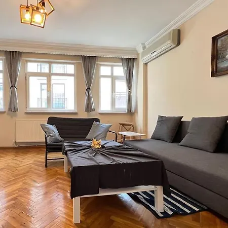 Apartament Spacious 2br Near Taksim Stambuł