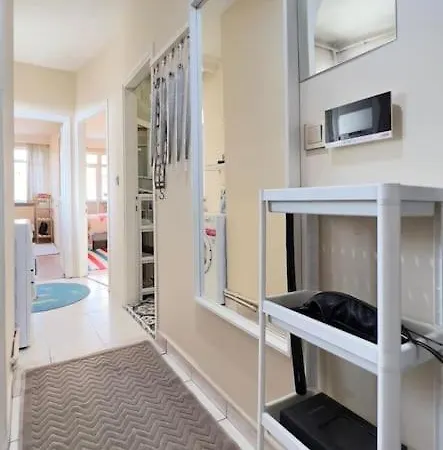 Spacious 2br Near Taksim Apartament